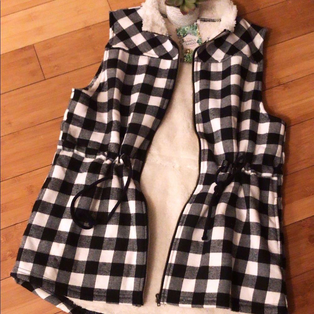 Gingham vest - BRAND NEW.